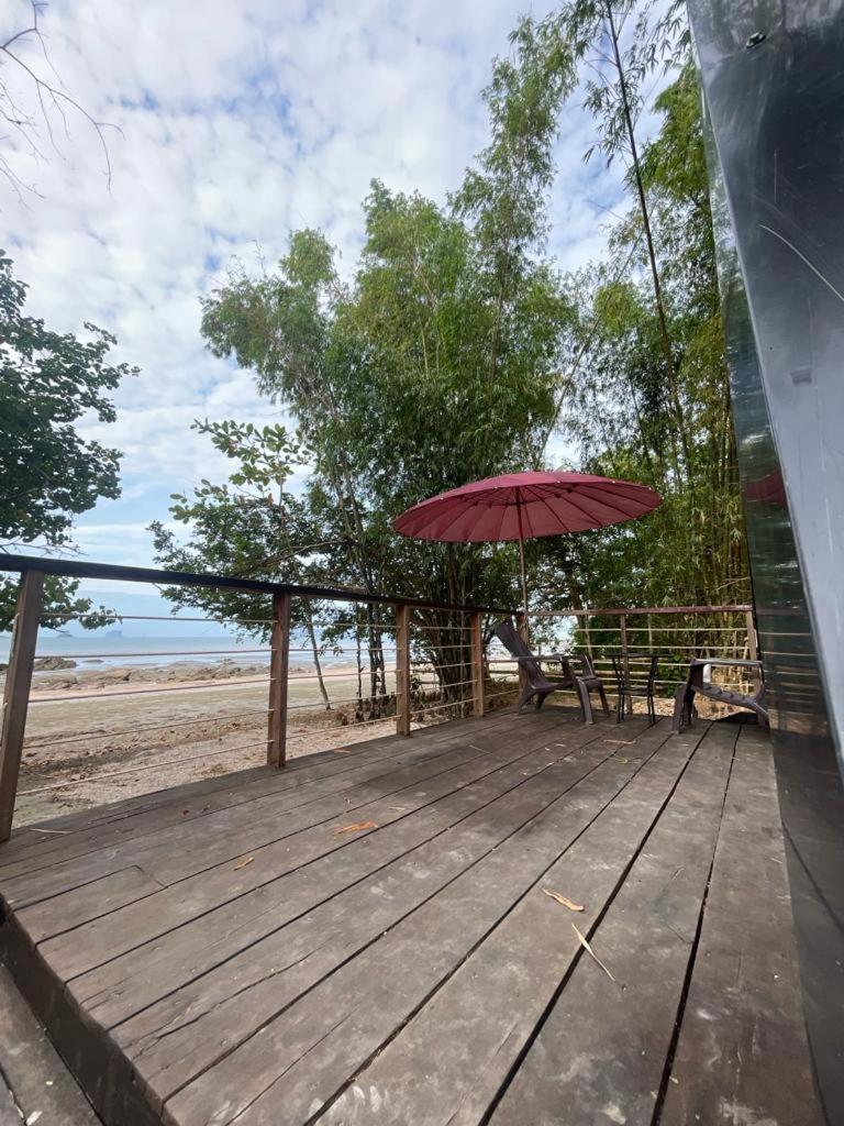 Dugong Koh Sukorn Otel Ko Sukon Dış mekan fotoğraf