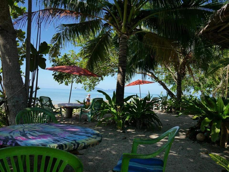 Dugong Koh Sukorn Otel Ko Sukon Dış mekan fotoğraf